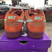 Mystic Red SB Dunk Low (USED)
