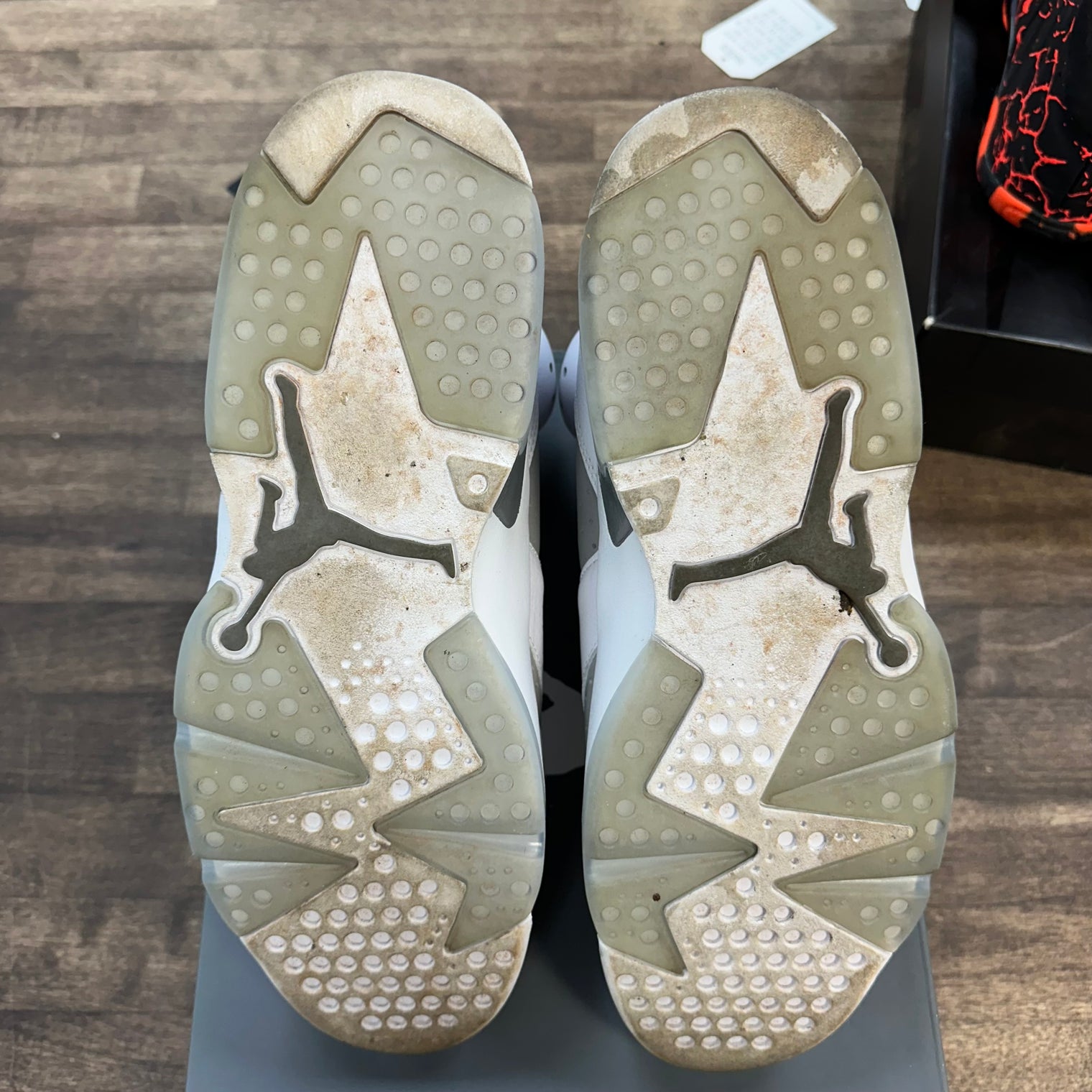 Cool Grey Jordan 6 Retro (USED)