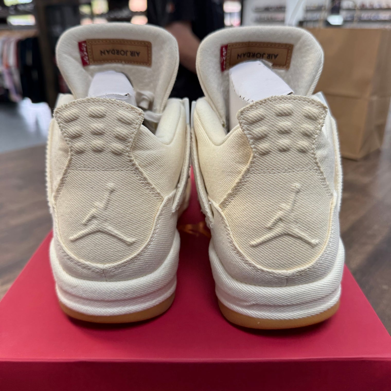 Levi's White Jordan 4 (Levi's Tag) (USED)