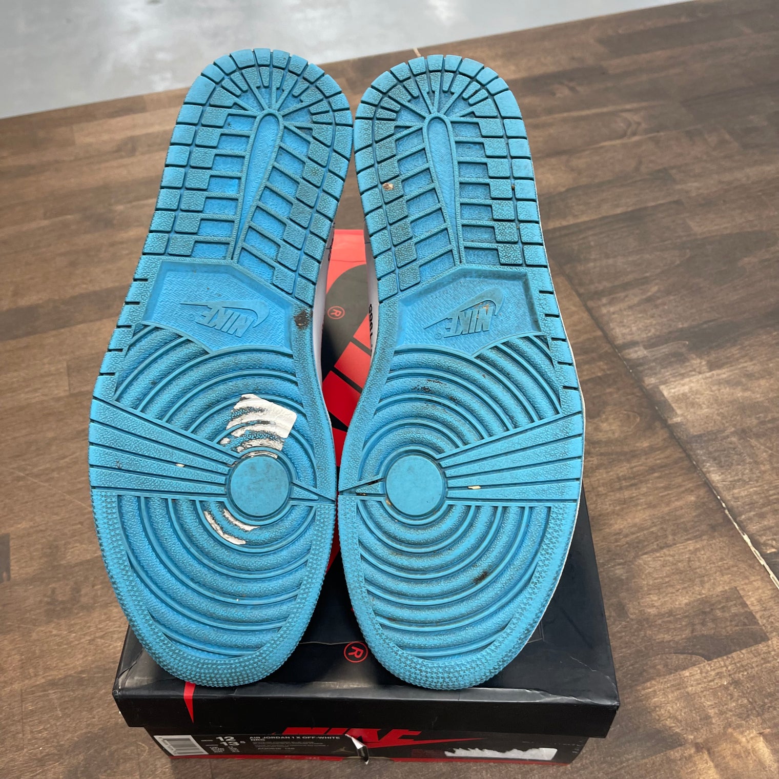 University Blue Off-White Jordan 1 High (USED)