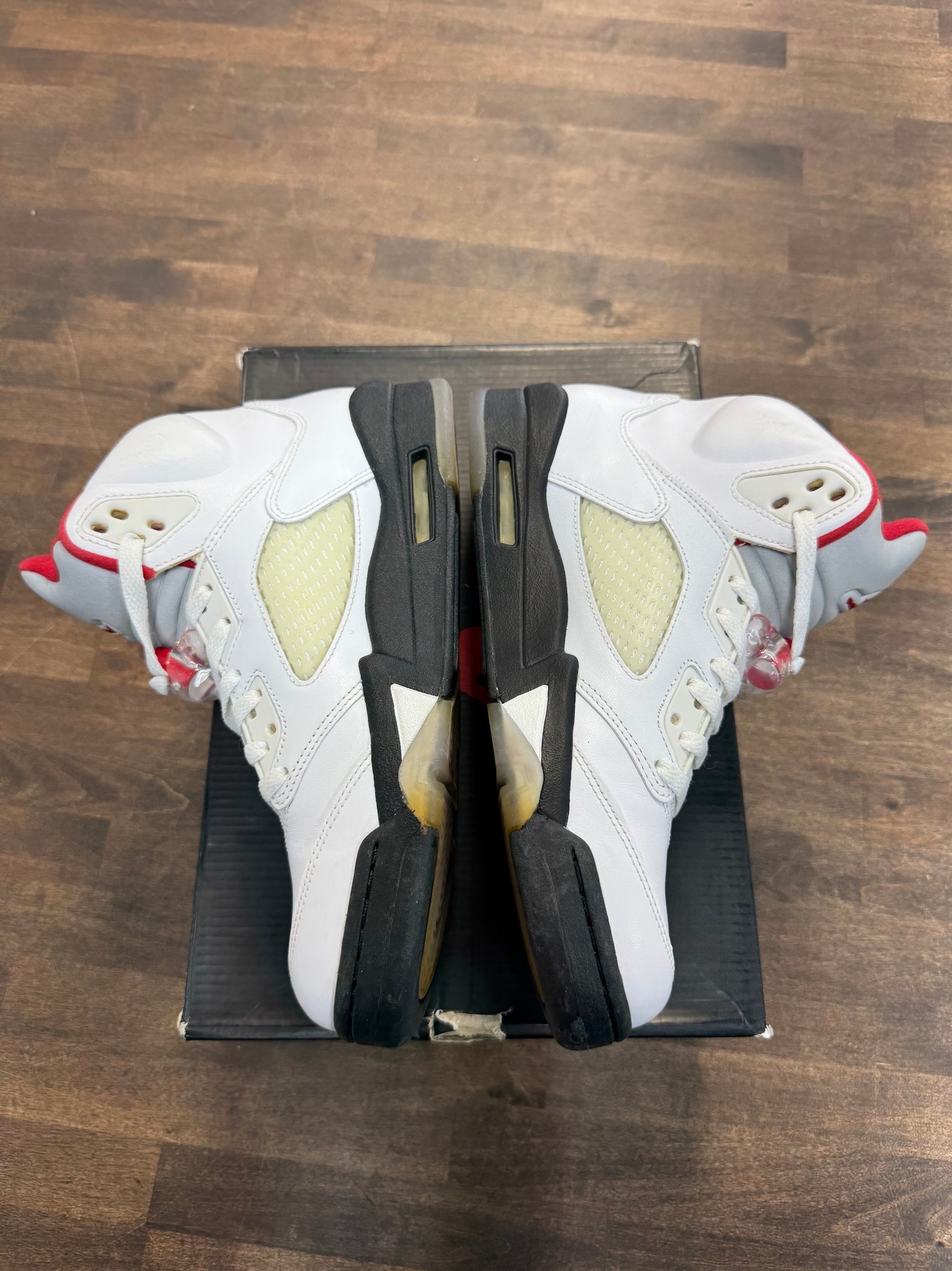 Fire Red Jordan 5 (2012) (USED)