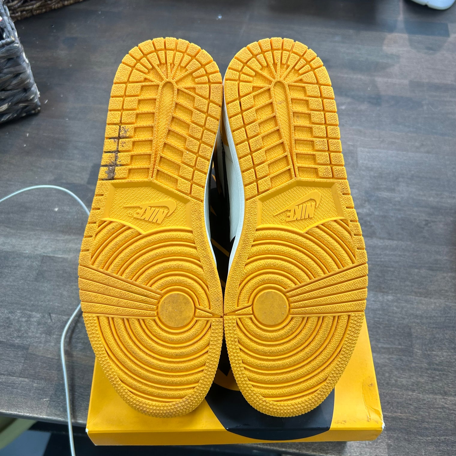 Taxi Yellow Toe Jordan 1 High Retro (USED)