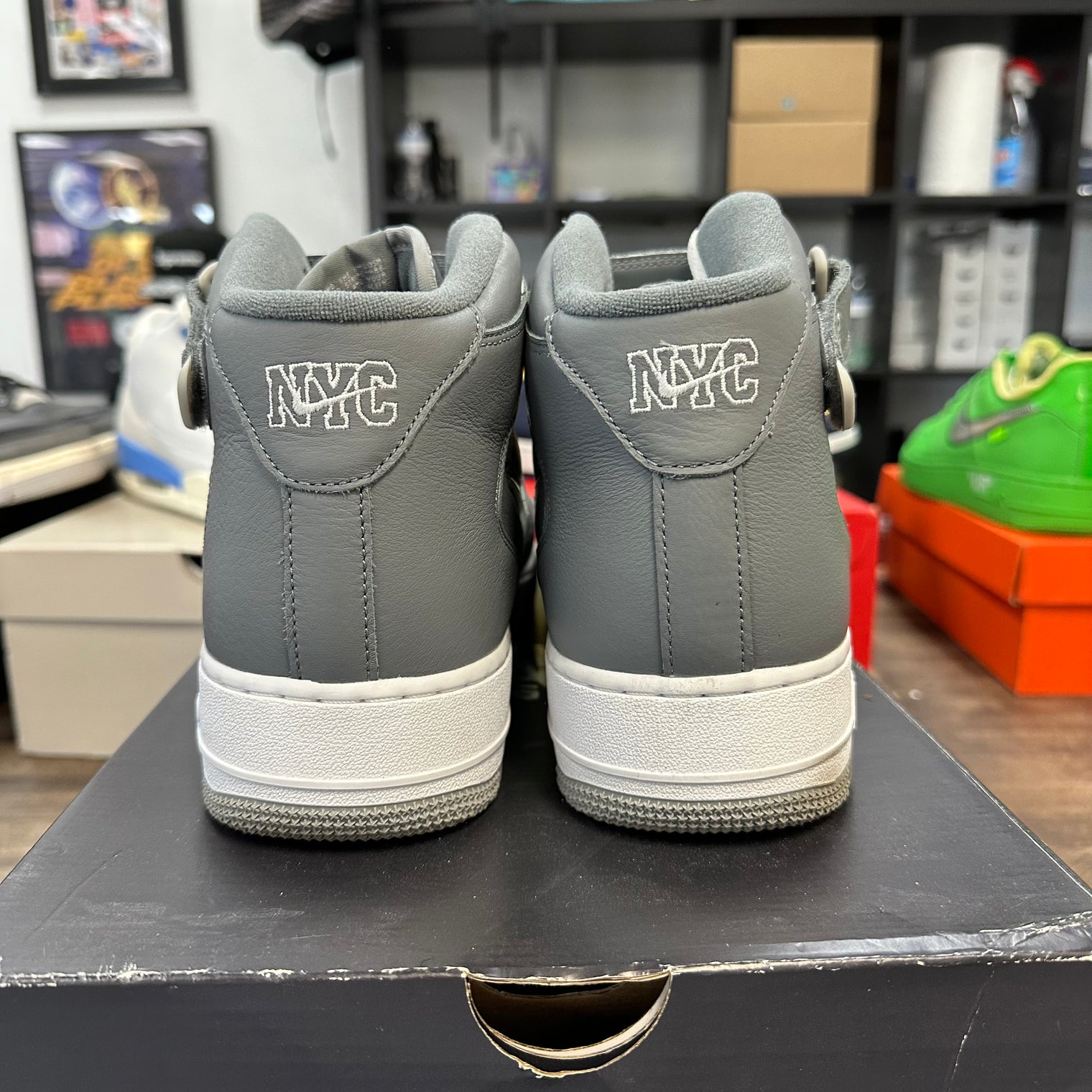 Jewel NYC Cool Grey Air Force 1 Mid QS (USED)