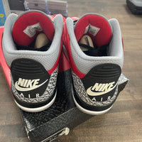 Unite Red Jordan 3 (USED)
