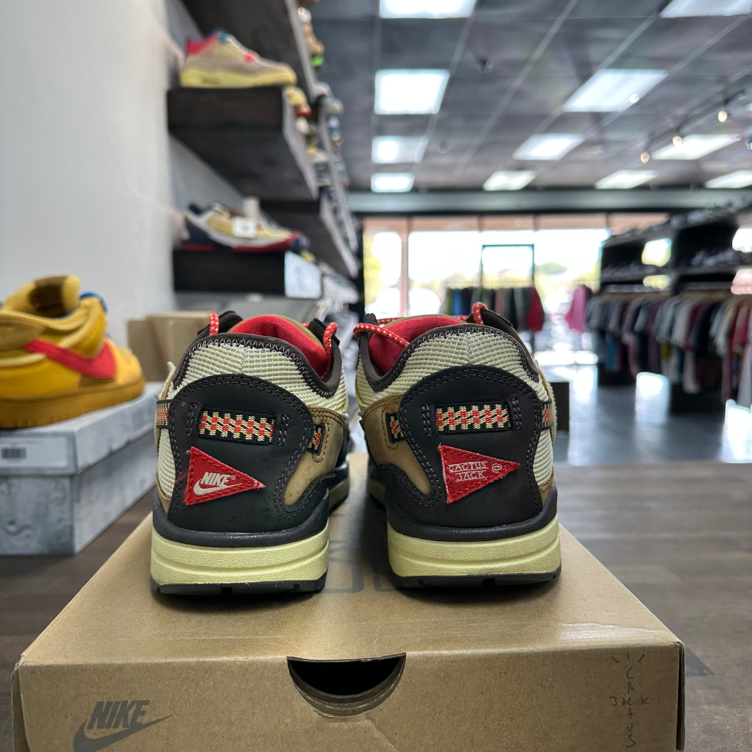 Baroque Brown Travis Scott Air Max 1 (USED)