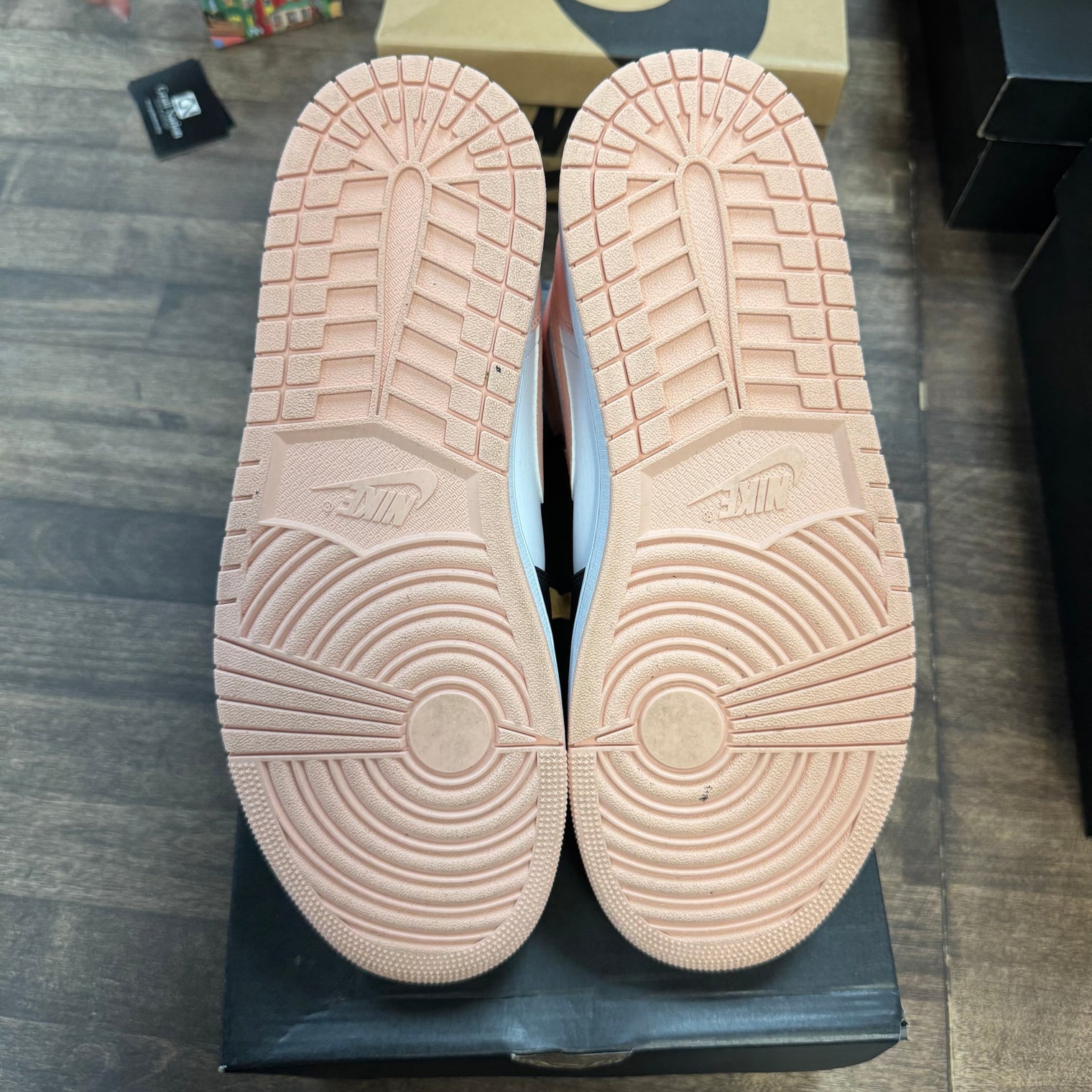 Arctic Orange Black Toe Jordan 1 Mid (USED)