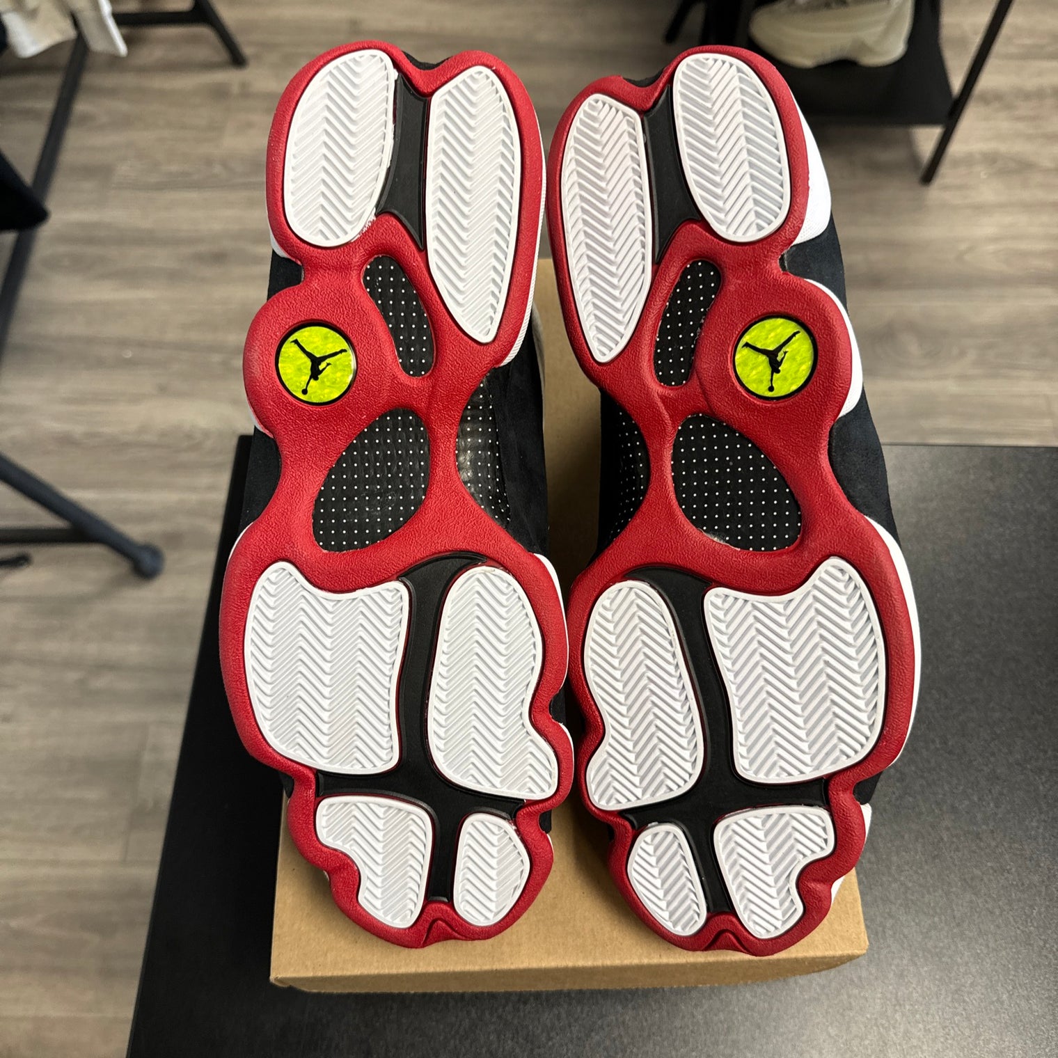 He got Game Jordan 13 (2013) (No box)