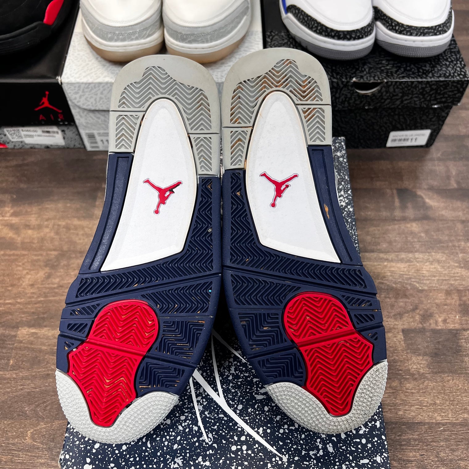 Midnight Navy Jordan 4 (USED)