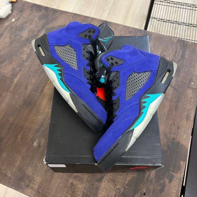 Jordan 5 Retro Alternate Grape - Image 1