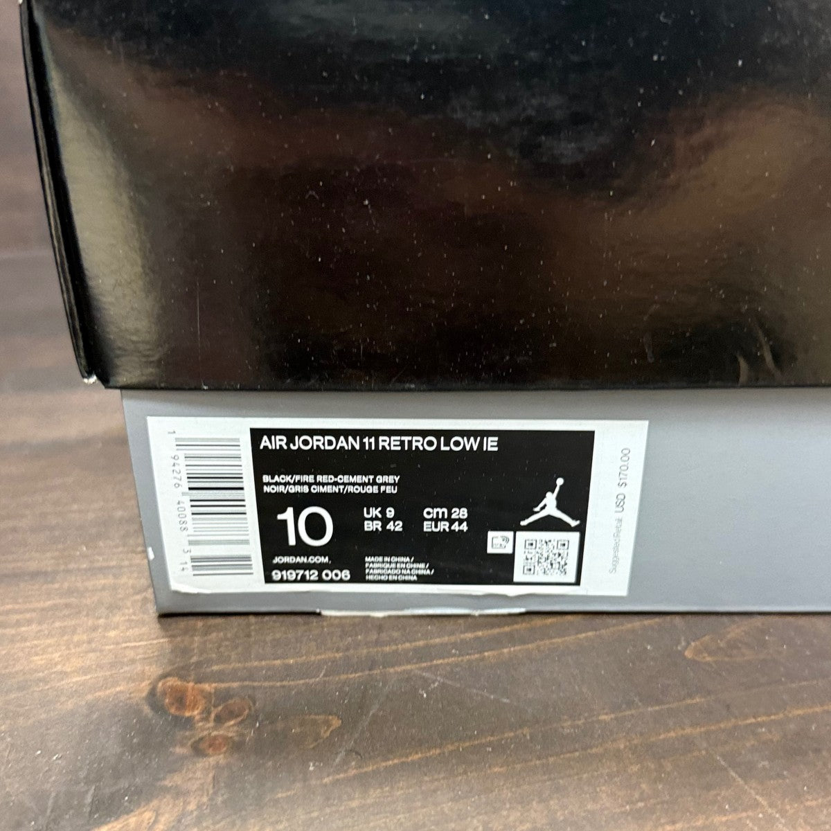 Jordan 11 Retro Low IE Black Cement Size 10 (Pre-Owned) - Image 6