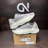 adidas Yeezy Boost 700 V2 Static Size 9.5 (Pre-Owned) - front