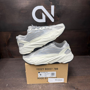adidas Yeezy Boost 700 V2 Static Size 9.5 (Pre-Owned) - front