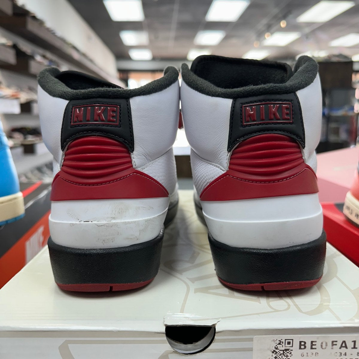 Jordan 2 Retro OG Chicago (2022) - Image 4