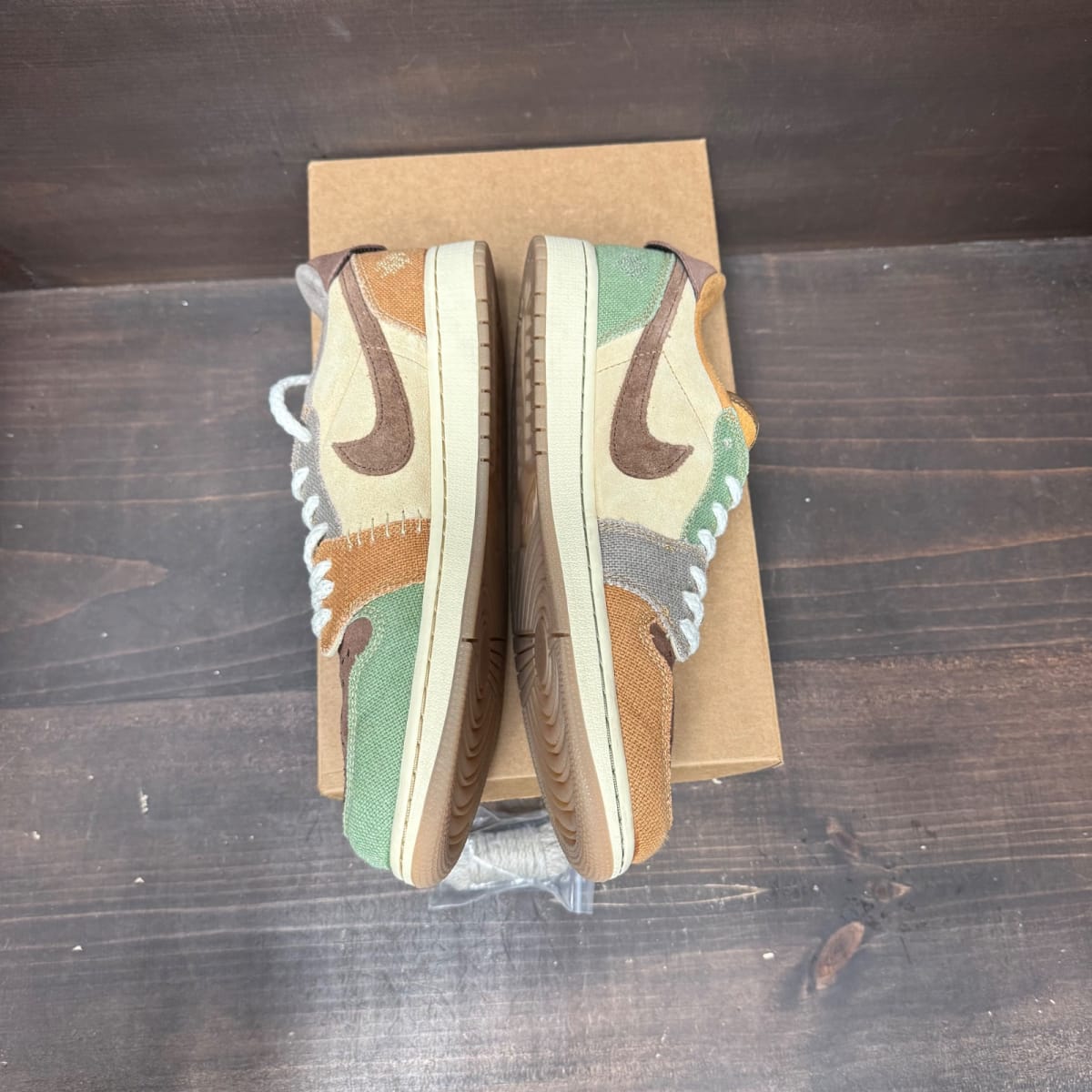 Jordan 1 Retro Low OG Zion Williamson Voodoo Size 11.5 (Pre-Owned) - side