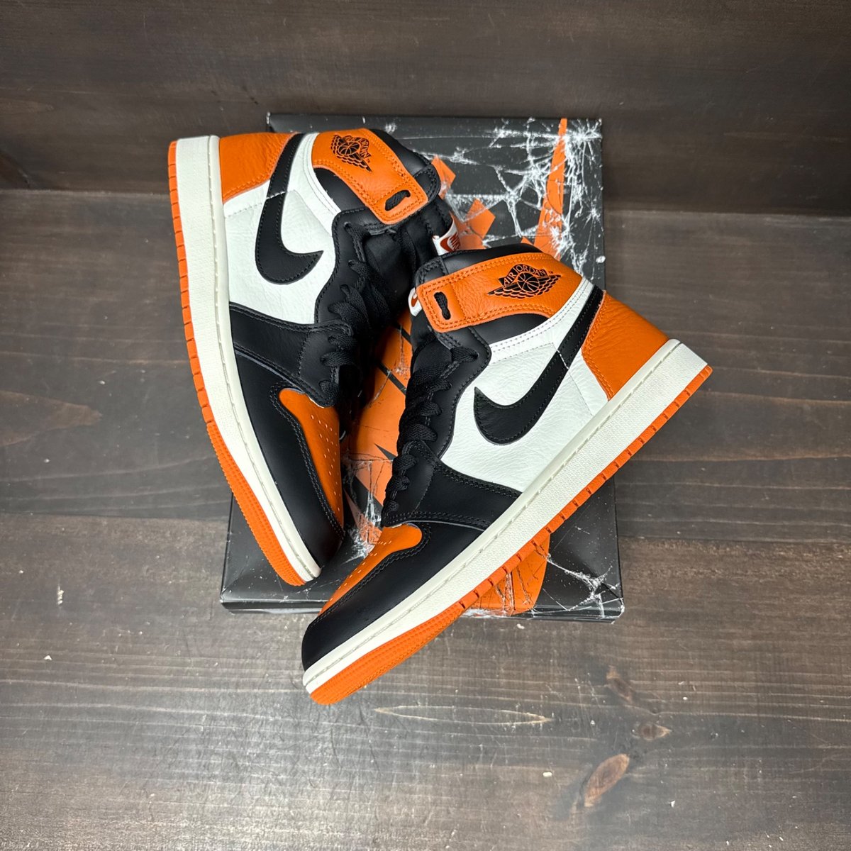 Jordan 1 Retro High OG Shattered Backboard (2025) Size 9 (Pre-Owned) - tag