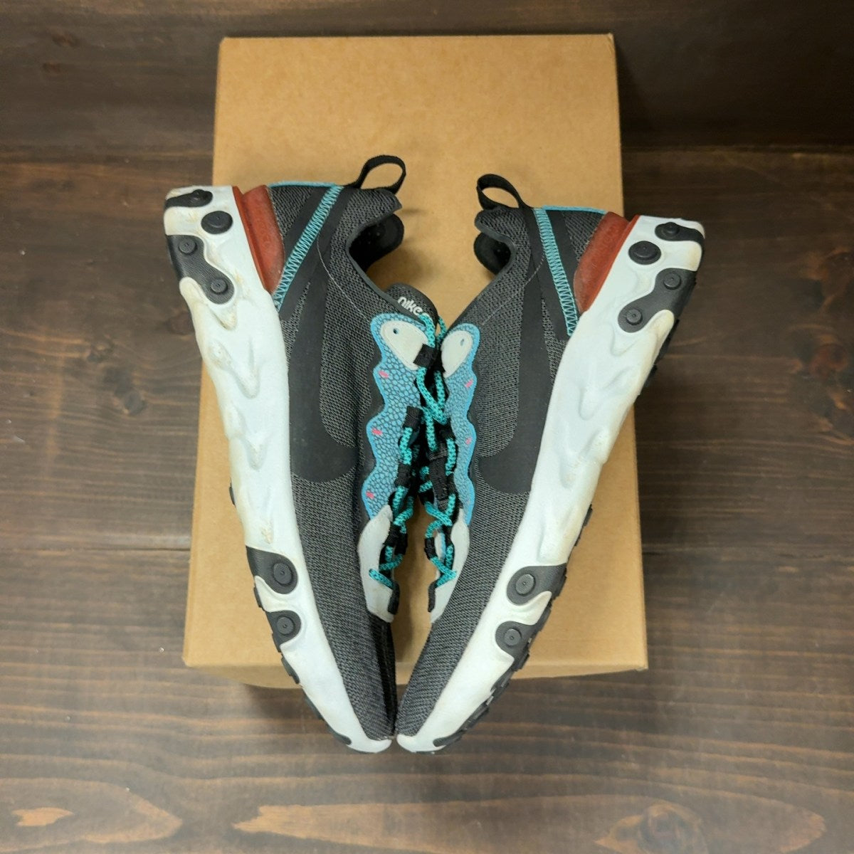 Nike React Element 55 SE Anthracite Size 8 (Pre-Owned) - Image 2