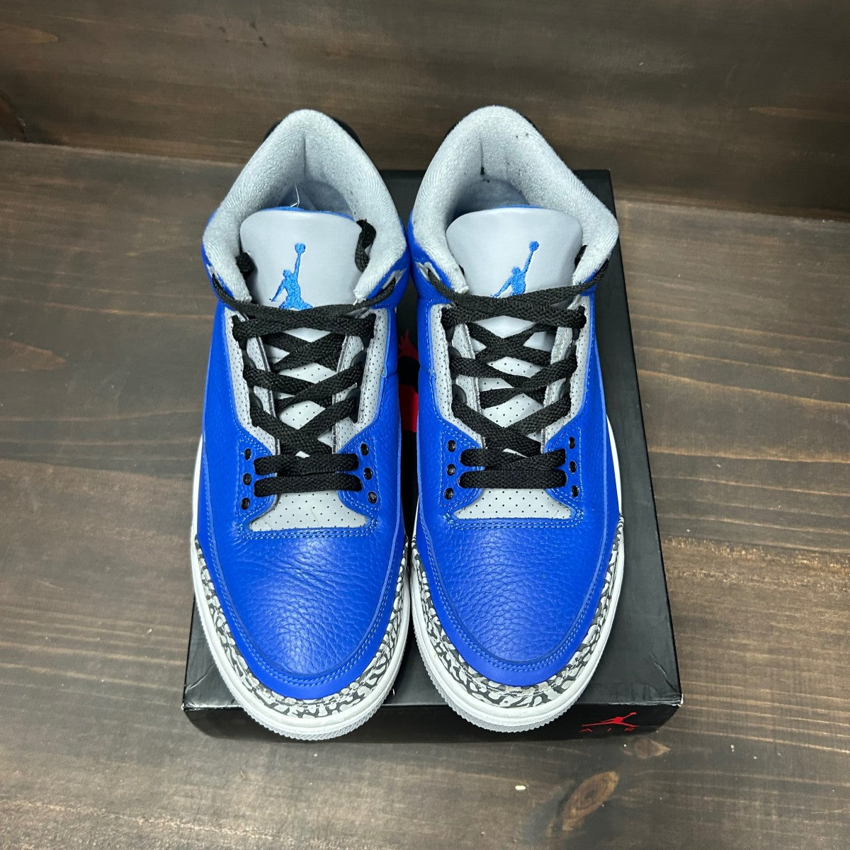 Jordan 3 Retro Varsity Royal Cement Size 9.5 (Pre-Owned)