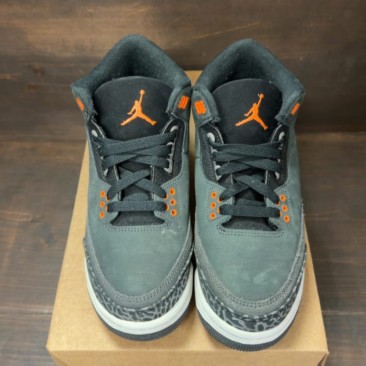 Jordan 3 Retro Fear Pack (2023) (GS) Size 6.5Y (Pre-Owned) - tag
