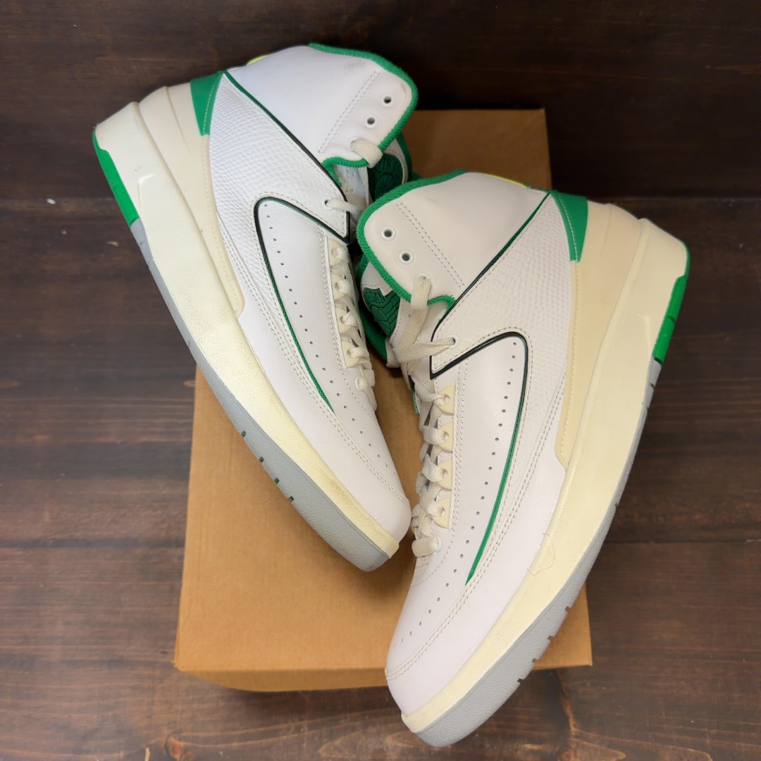 Jordan 2 Retro Lucky Green Size 10 (Pre-Owned) - Image 2