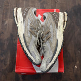 New Balance 1906R Cream Beige Vachetta Size 9.5 (Pre-Owned) - Image 1