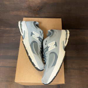 New Balance 2002R Steel (GS) Size 5.5Y (Pre-Owned) - Image 2