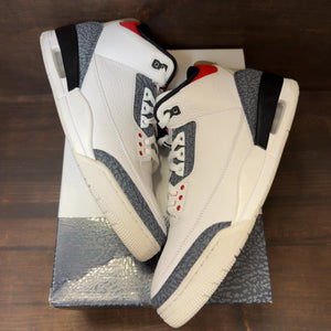 Jordan 3 Retro SE Fire Red Denim (2020) - Image 2