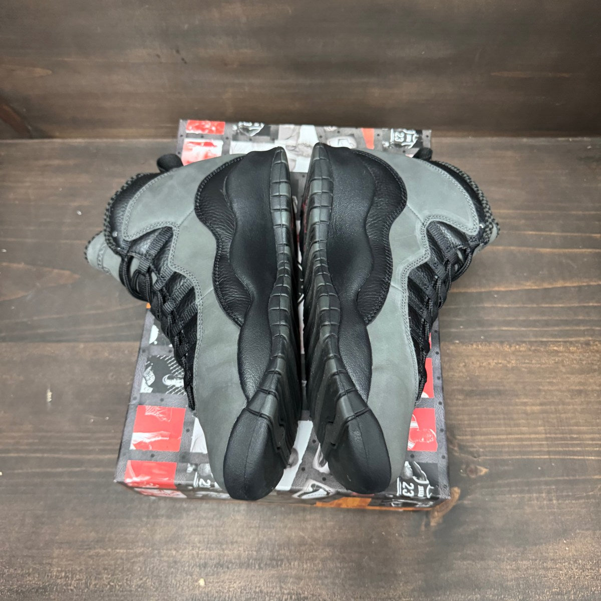 Jordan 10 Retro Shadow (2025) - Image 4