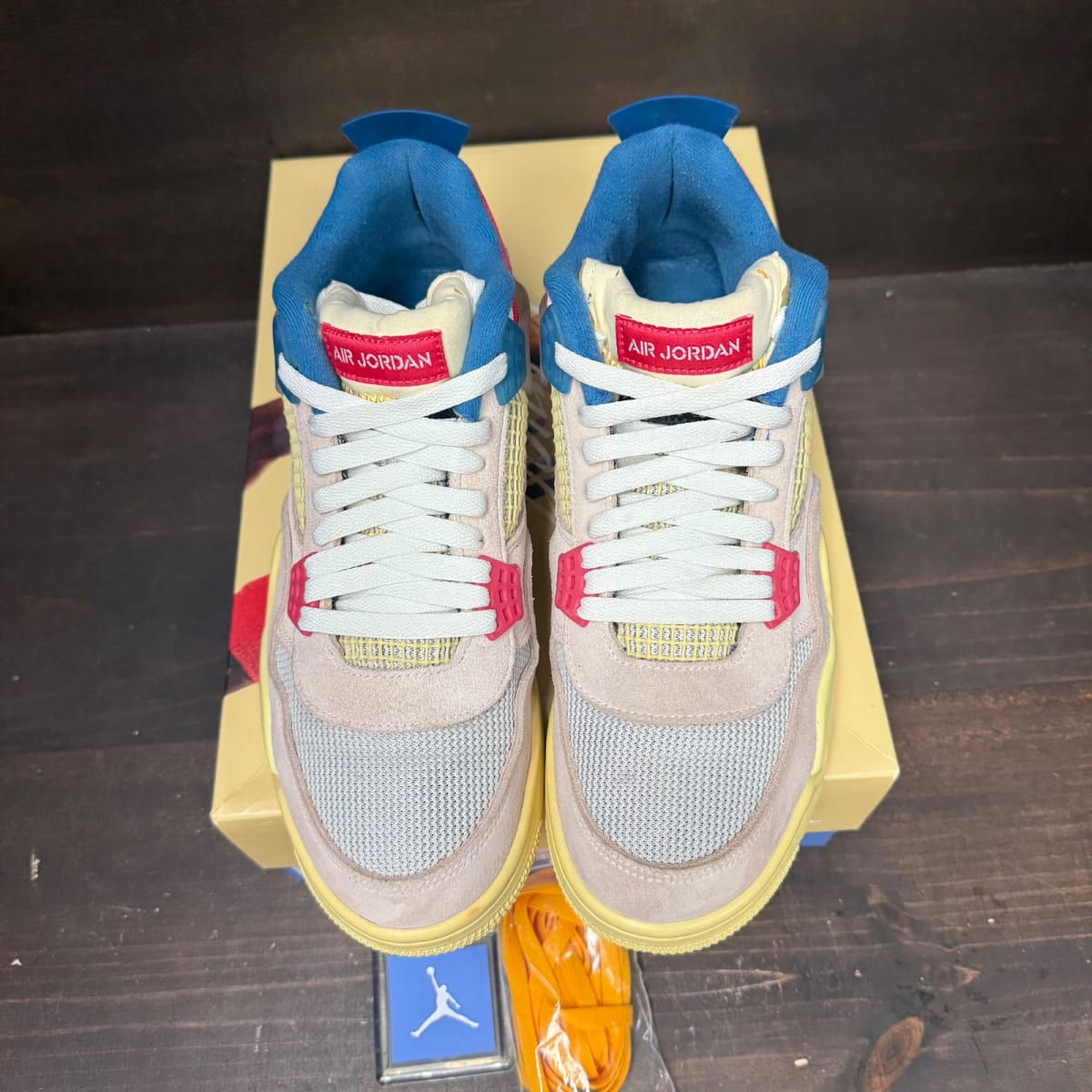 Jordan 4 Retro Union Guava Ice Size 10 (Pre-Owned) - back
