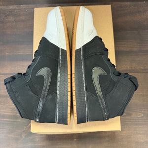 Jordan 1 Mid Black White Gold (GS) Size 7.5Y (Pre-Owned) - Image 5