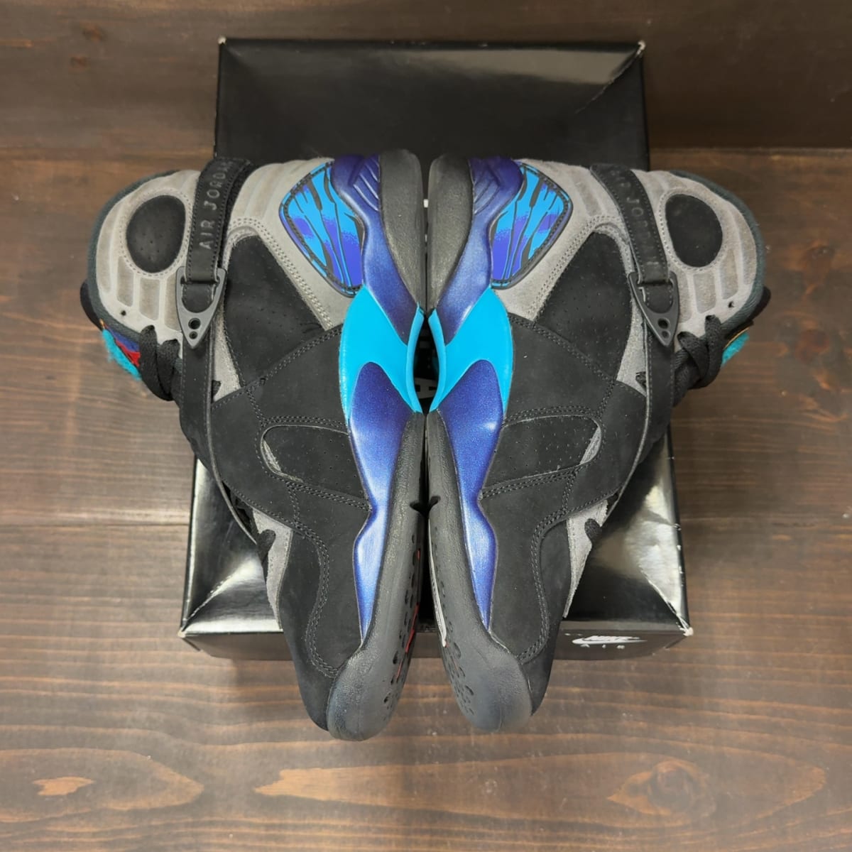 Jordan 8 Retro Aqua (2025) Size 10 (Pre-Owned) - aux