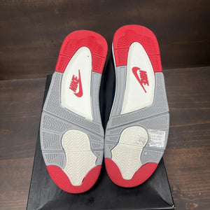 Jordan 4 Retro Bred (2019) Size 9.5 (Pre-Owned)