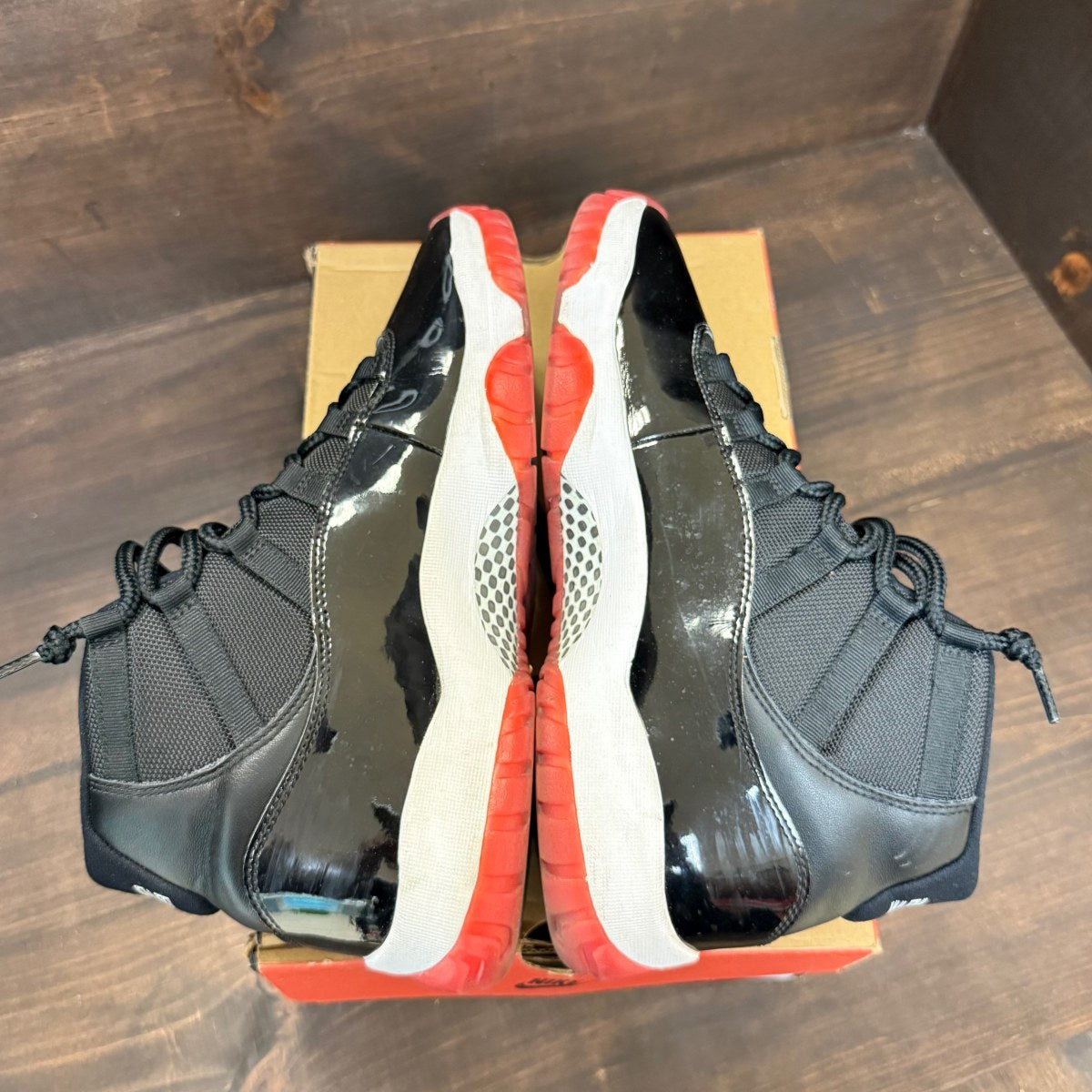 Jordan 11 Retro Playoffs Bred (2019) - Image 4