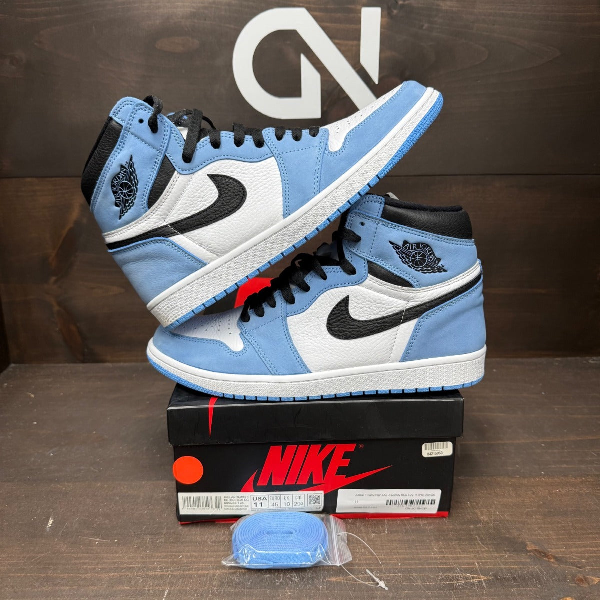 Jordan 1 Retro High OG University Blue - Image 1