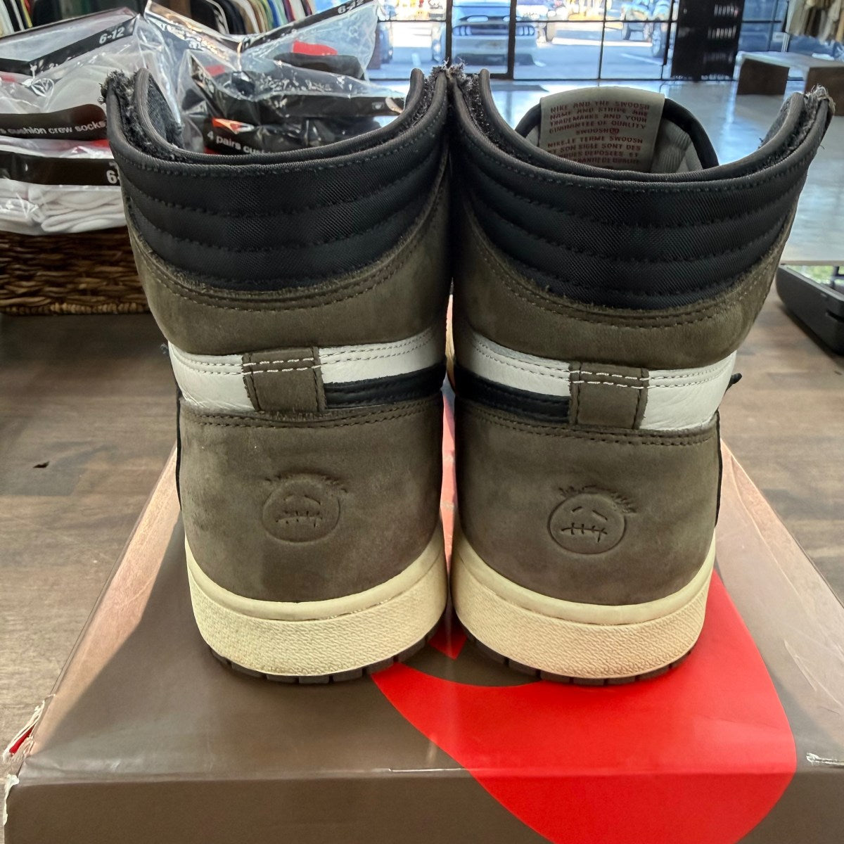 Jordan 1 Retro High OG SP Travis Scott Mocha Size 10 (Pre-Owned)