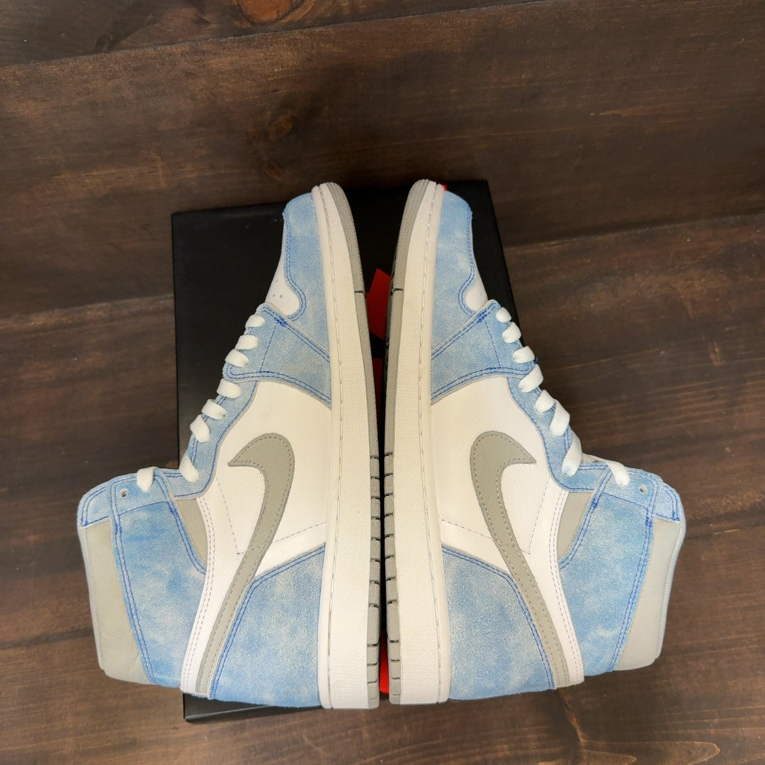 Jordan 1 Retro High OG Hyper Royal - Image 5