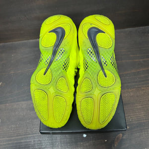 Nike Air Foamposite Pro Volt Size 9 (Pre-Owned) - box