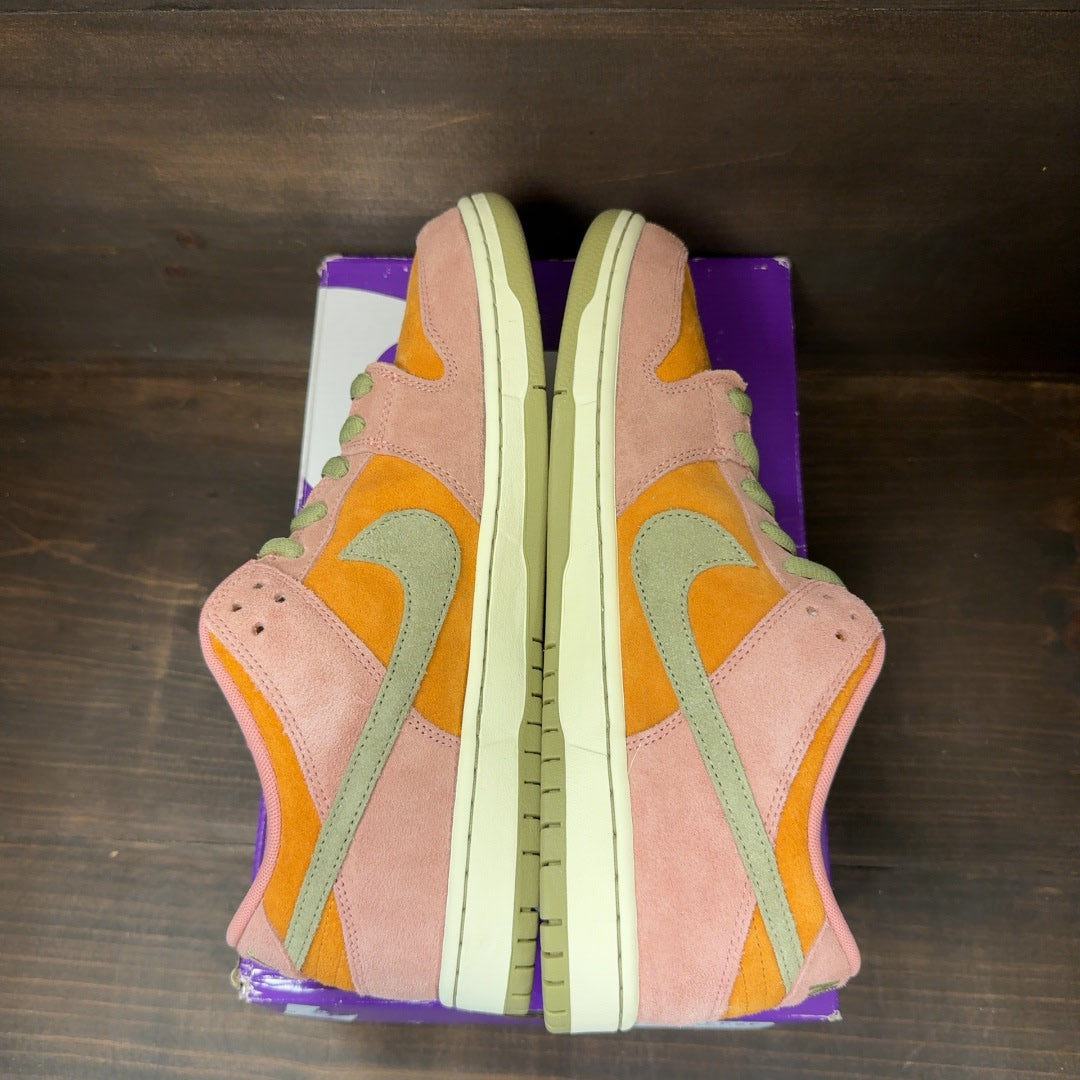 Nike SB Dunk Low Red Stardust - Image 6