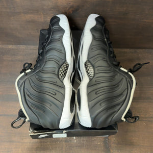 Nike Air Foamposite Pro Dr. Doom (2016) - Image 6