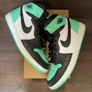 Jordan 1 Retro High OG Green Glow Size 13 (Pre-Owned) - Image 2