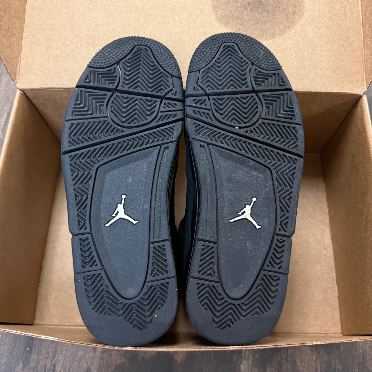 Jordan 4 Retro Black Cat (2025) (GS) Size 6Y (Pre-Owned) - Image 5