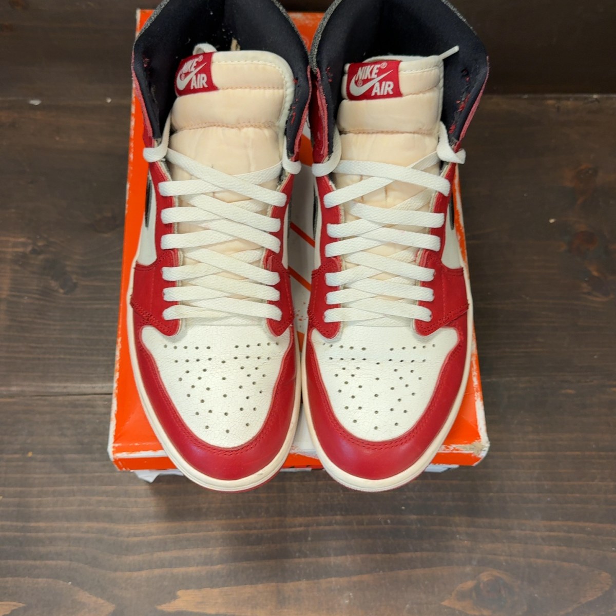 Jordan 1 Retro High OG Chicago Lost and Found - Image 3