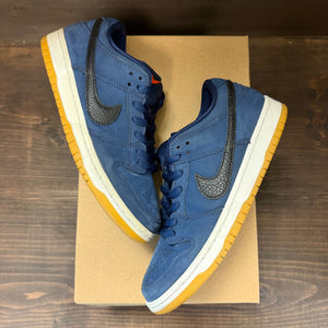 Nike SB Dunk Low Navy Black Gum Size 7.5 (Pre-Owned) - Image 2