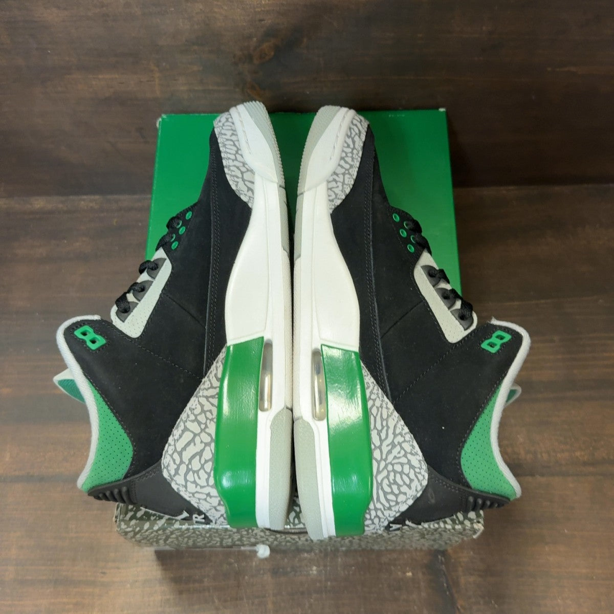 Jordan 3 Retro Pine Green Size 9 (Pre-Owned)