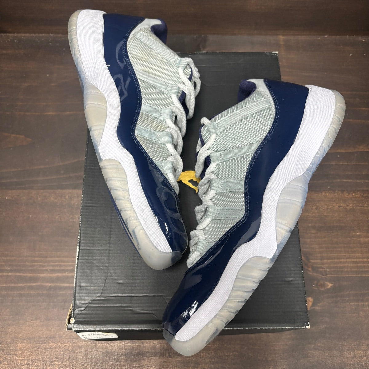 Jordan 11 Retro Low Georgetown - Image 3