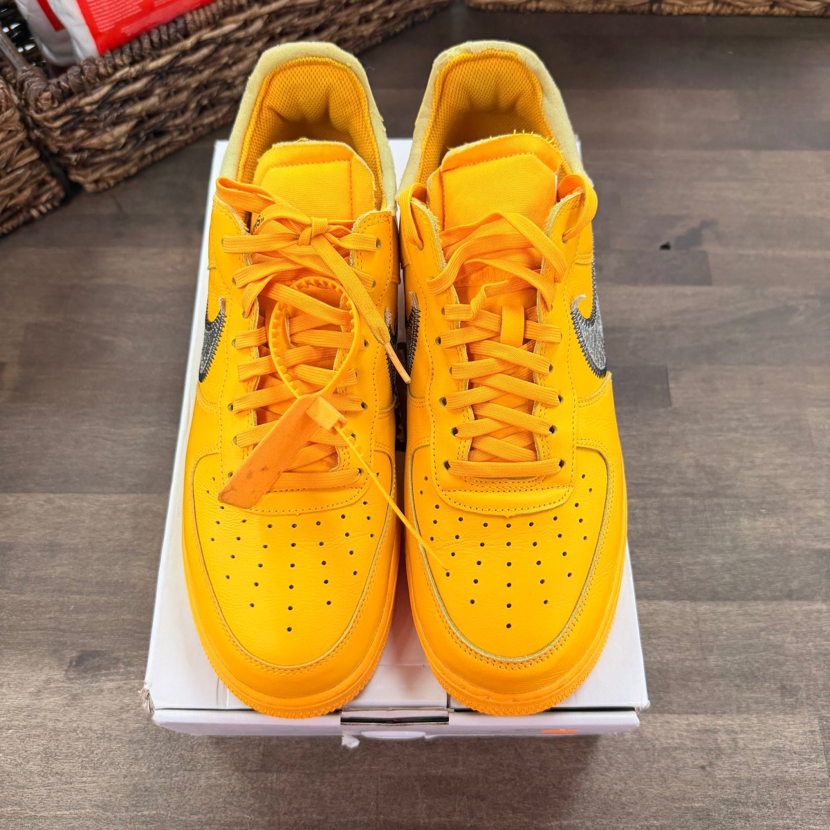 Nike Air Force 1 Low Off-White ICA University Gold - Image 2