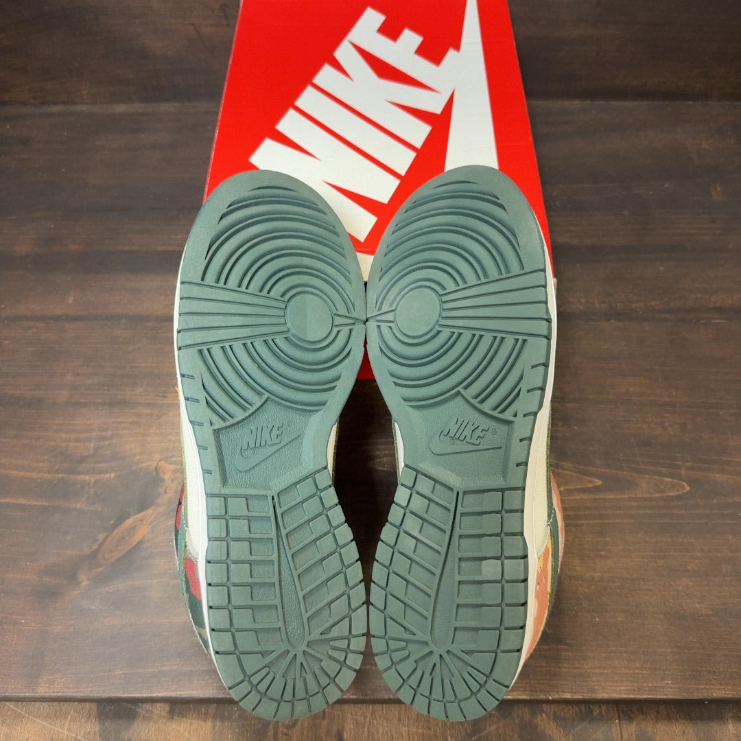 Nike Dunk Low SE Sail Multi-Camo Size 10 (Pre-Owned)