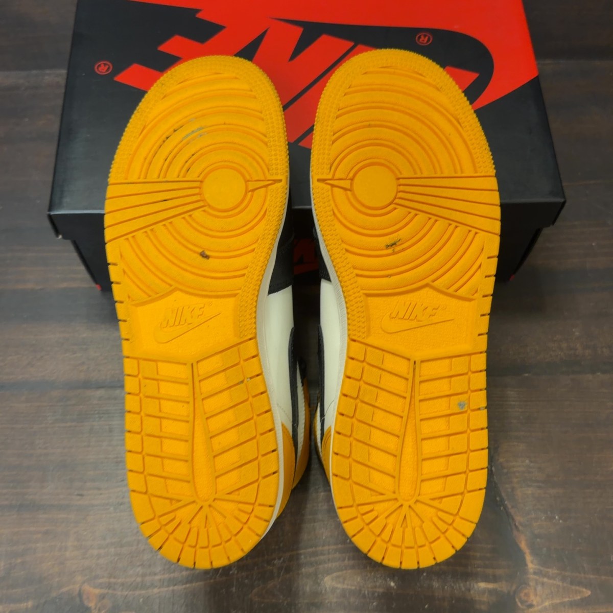 Jordan 1 Retro High OG Taxi (GS) - Image 6