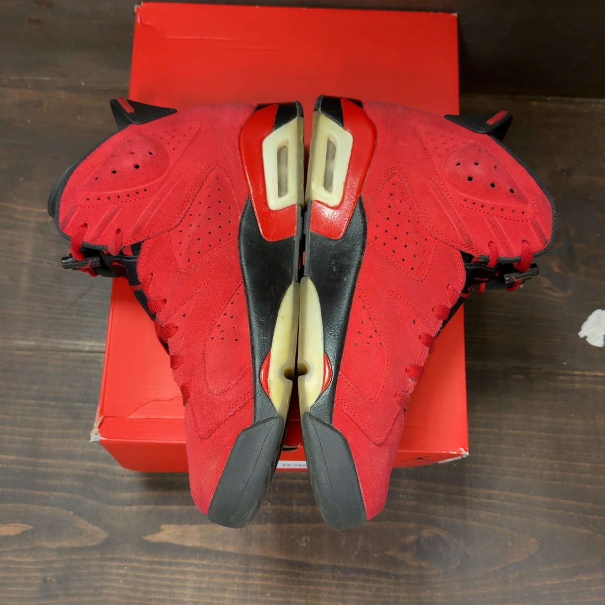 Jordan 6 Retro Toro Bravo Size 11 (Pre-Owned) - aux