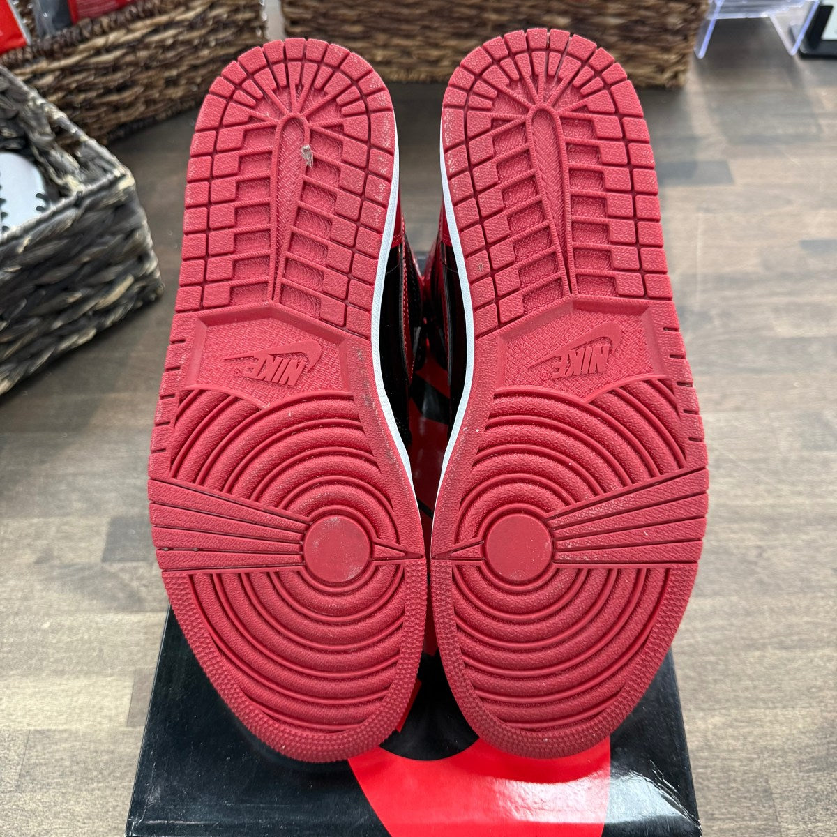 Jordan 1 Retro High OG Patent Bred - Image 5