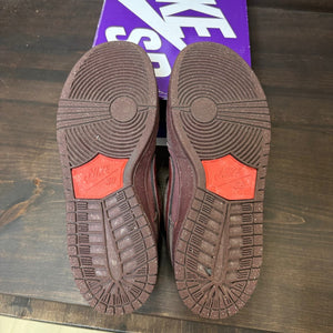 Nike SB Dunk Low City of Love Burgundy Crush - Image 6